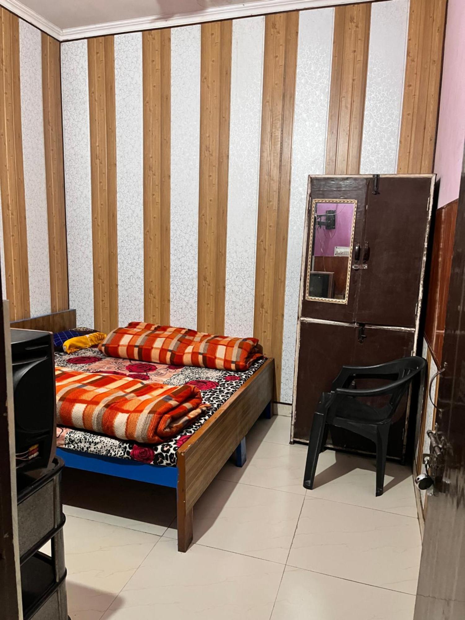 Hotel Pushpanjali Haldwāni Εξωτερικό φωτογραφία